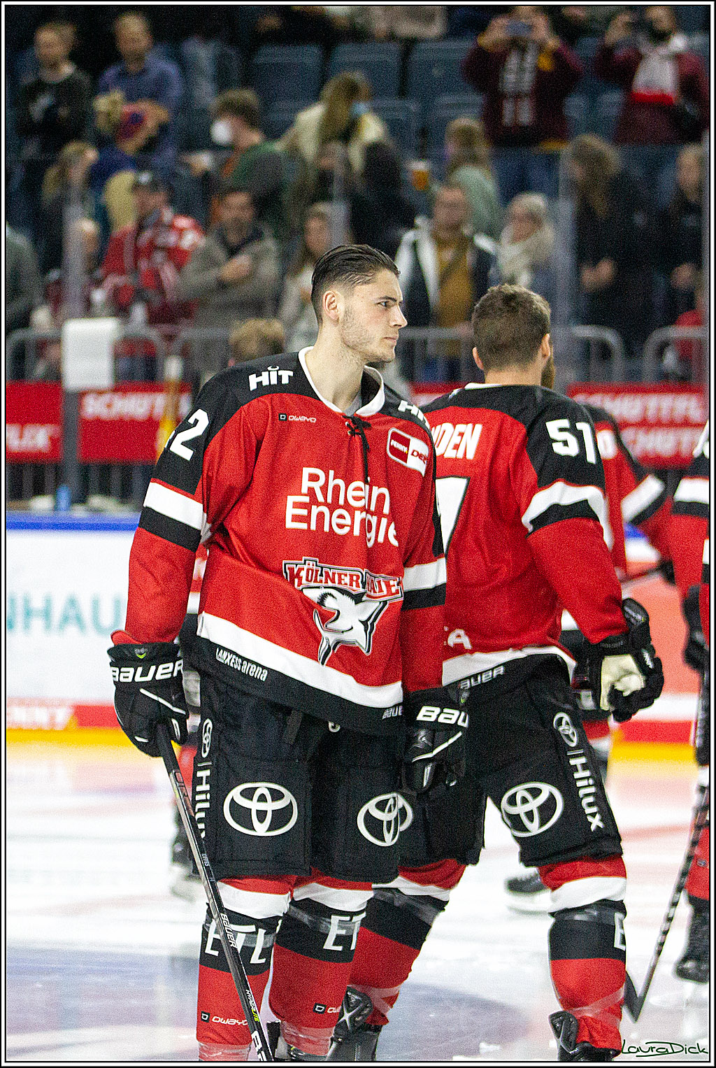 PENNY DEL;  Koelner Haie - Straubing Tigers; Koeln, 15.10.2021